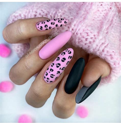 26 Pretty Pink And Black Nails - The Glossychic