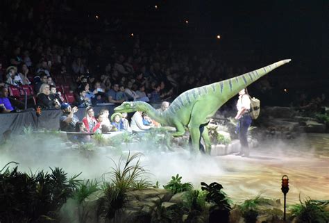 Take a peek behind the scenes of Jurassic World Live Tour - Dad Logic