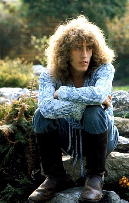 * A Young Vintage Wholigan *: Roger Daltrey at Holmshurst Manor | Roger ...