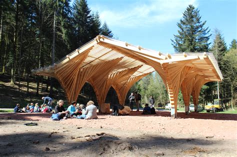 Creation of a forest shelter at Bertrichamp / Yoann Saehr Architect ...