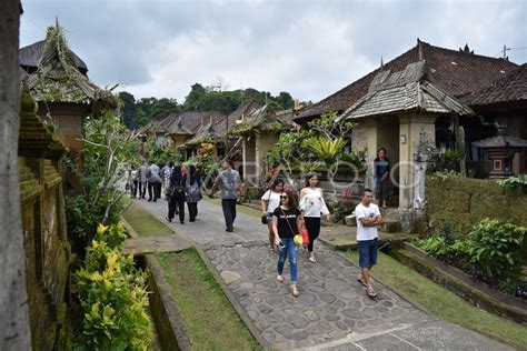 WISATA DESA ADAT PENGLIPURAN BALI | ANTARA Foto