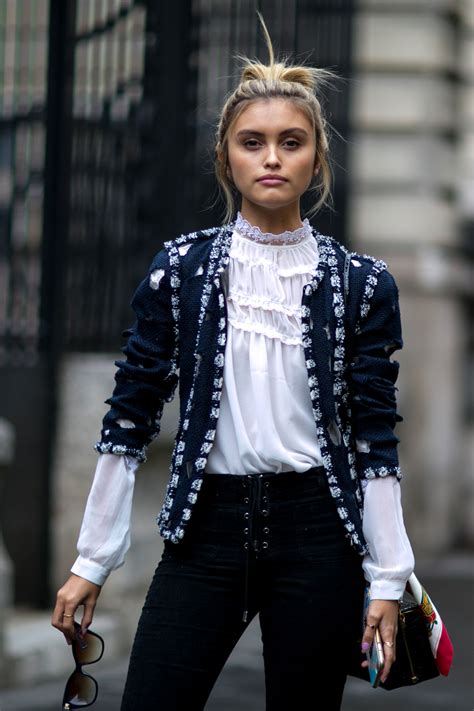 Paris Fashion Week: Women’s Street Style Fall 2016 Day 1 - The Impression