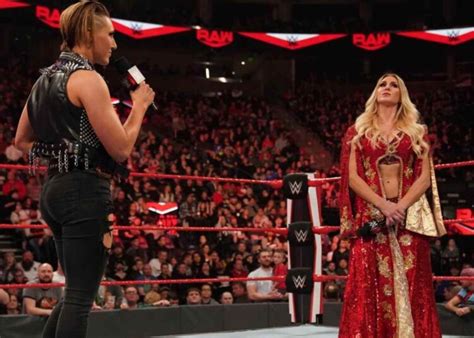 "It's gonna be spectacular," WWE HOF'er comments on Charlotte Flair vs ...