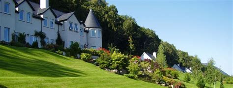 Five Star Hotels: Loch Ness Lodge - SCOTLAND