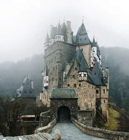 These 7 Haunted Castles Are As Historic As They Are Creepy