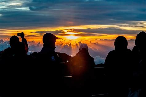 Maui Sunrise Haleakala Tour with Breakfast 2024