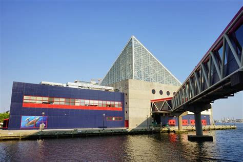 Baltimore Inner Harbor Aquarium Editorial Photography - Image of beach ...