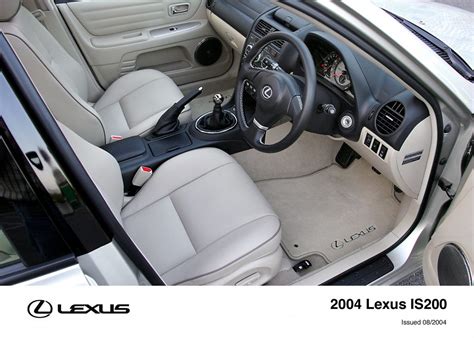 IS 200 Interior (2004 - 2005) - Lexus Media Site