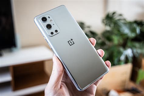 OnePlus 9 Pro review: Revolutionary display, evolutionary camera - PC ...