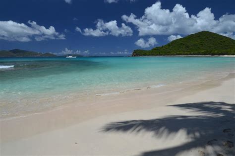 Beaches - Tortola - Cane Garden Bay, Smuggler's Cove - Best of BVI