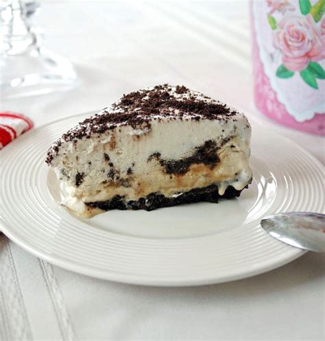 Vanilla-Caramel Ice Cream Cake with Oreo Crust