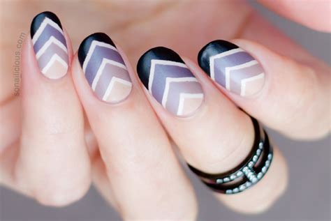 Roman Holiday Gradient Nail Art - Tutorial