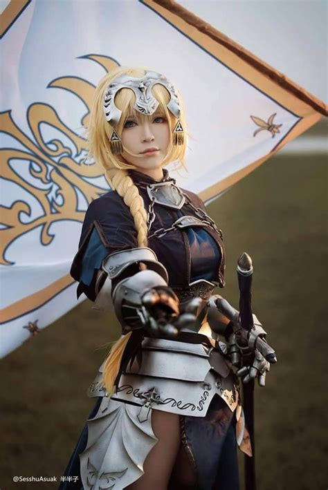 Jeanne d’Arc cosplay | Cosplay, Kawaii cosplay, Manga cosplay