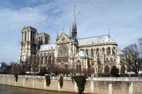 Notre Dame Cathedral, Paris, France - Traveldigg.com