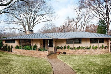 ranch houses with metal roofs - puzzlesofgratitude