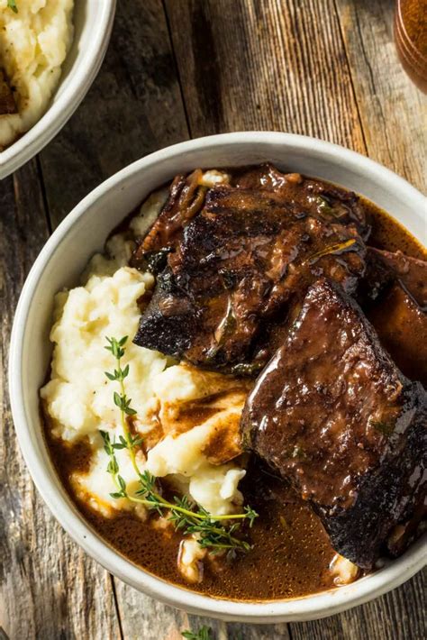 Incredible Braised Beef Short Ribs With Red Wine & Garlic