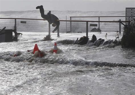 High surf pummels coastal Santa Cruz County - The Pajaronian