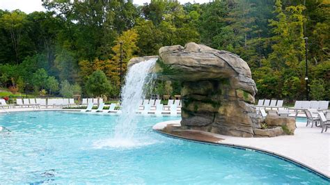 Review: Dollywood Heartsong Lodge and Resort