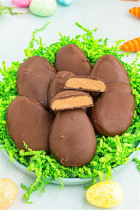 Homemade Reese's Peanut Butter Eggs - Easy Dessert Recipes