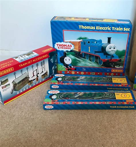 Thomas and friends electric train set hornby in KT22 Valley for £70.00 ...