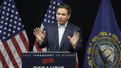 Ron DeSantis Snaps at a Reporter: ‘Are You Blind?’ - The New York Times