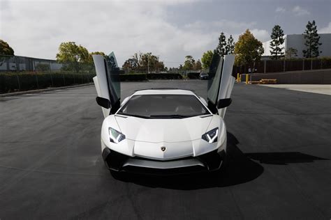 A White Lamborghini Aventador · Free Stock Photo