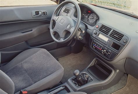 1993 Honda Civic Hatchback Interior