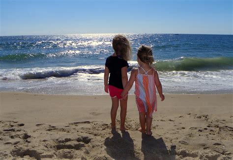 Kids Beach Photography Pose Idea Kids Beach Photos, Beach Photos ...