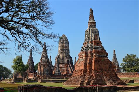 A Brief History of the Ancient Ruins of Ayutthaya in Thailand