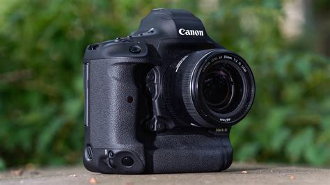 Canon EOS-1D X Mark III Review | PCMag