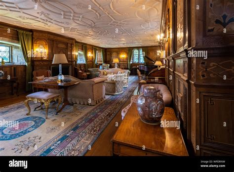 Hever castle interior hi-res stock photography and images - Alamy