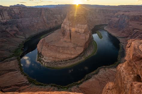 Enjoying sunset over Horseshoe Bend | Hiking the World