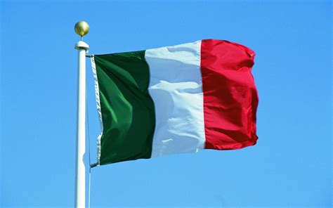 Italian Flag Wallpaper - WallpaperSafari