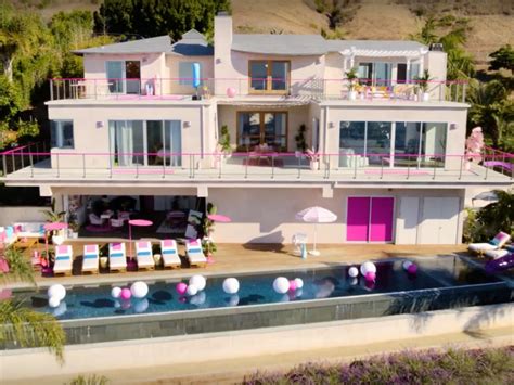 Here's How To Stay In Malibu Barbie Dreamhouse For $60 A Night | Malibu ...