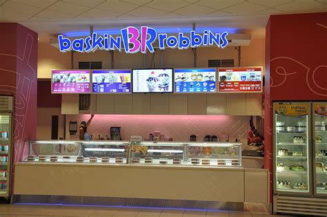 Store Front - Promenade Mall Location - Baskin Robbins Canada