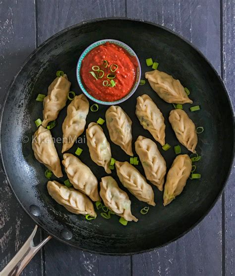 Chicken momos with chilli chutney – Kitchen Mai