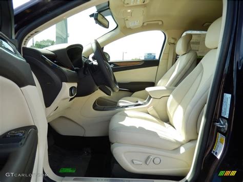 White Sands Interior 2015 Lincoln MKC FWD Photo #94115133 | GTCarLot.com