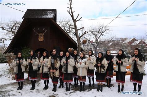 People sing traditional Christmas, New Year carols in Romania - Xinhua ...