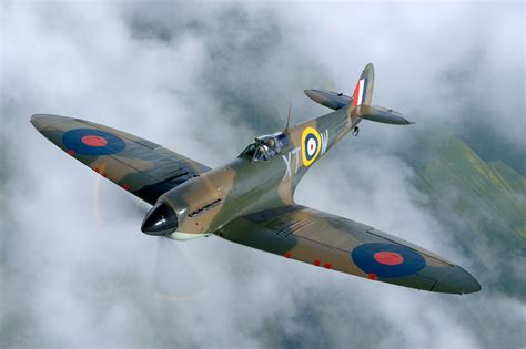 Download Warplane Aircraft Military Supermarine Spitfire HD Wallpaper