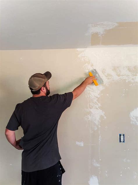 Skip Trowel Texture: How to Patch Drywall (VIDEO) - Making Manzanita