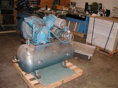 Lot #60: Ingersoll-Rand Type 30 Model 253 - 5 HP Air Compressor with 80 ...