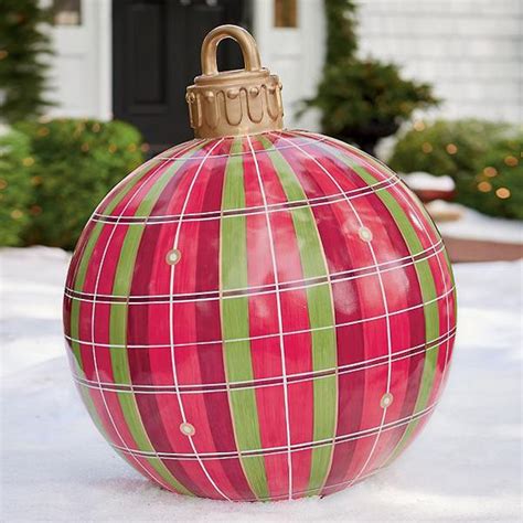 These Oversized Outdoor Christmas Ornaments Will Blow Your Neighbors ...