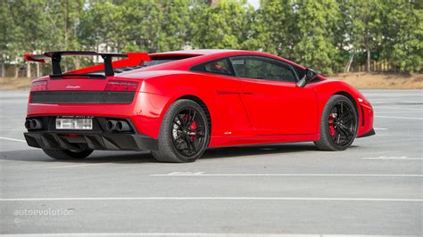 LAMBORGHINI Gallardo Super Trofeo Stradale Review - autoevolution