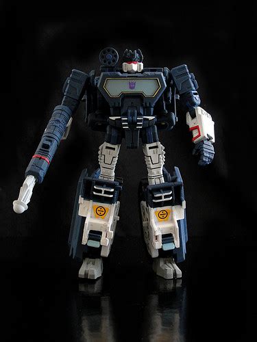 Cartoon Style Classics Soundwave w/ Laserbeak & Ravage | Flickr