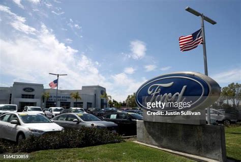 22 The Ford Store San Leandro Stock Photos, High-Res Pictures, and ...