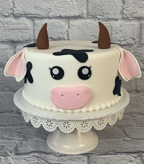 Cow Cake Design Images (Cow Birthday Cake Ideas) | Cow birthday cake ...