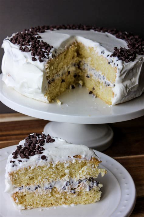 Chocolate chip cannoli cake - Extra Black Olives