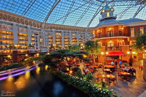 Daily Photo: Gaylord Opryland Resort | Gaylord opryland, Dream vacation ...