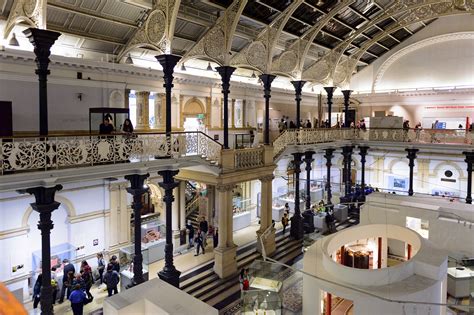 The National Museum of Ireland in Dublin • Go-to-Ireland.com