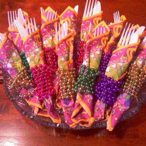 10 Of Our Favorite Mardi Gras Party Ideas! - B. Lovely Events | Mardi ...